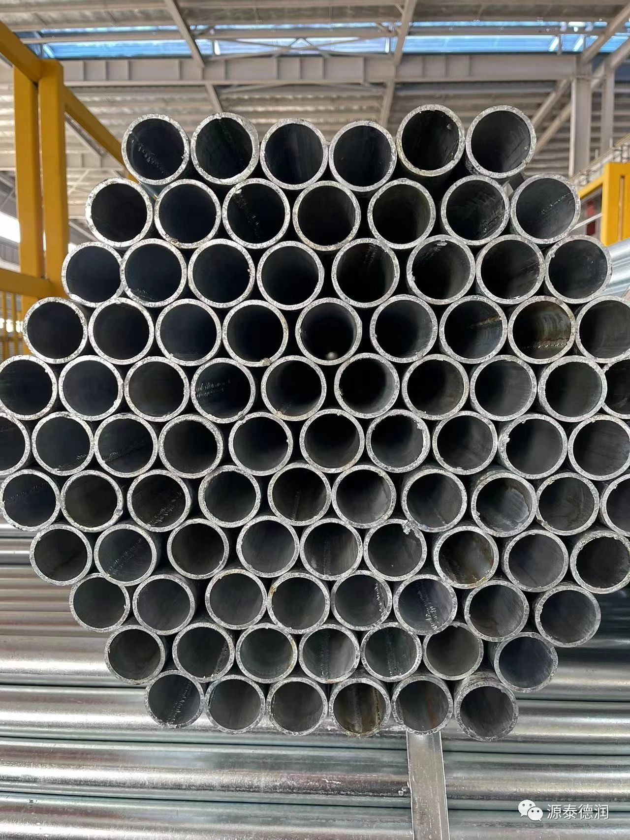 Galvanized round tube
