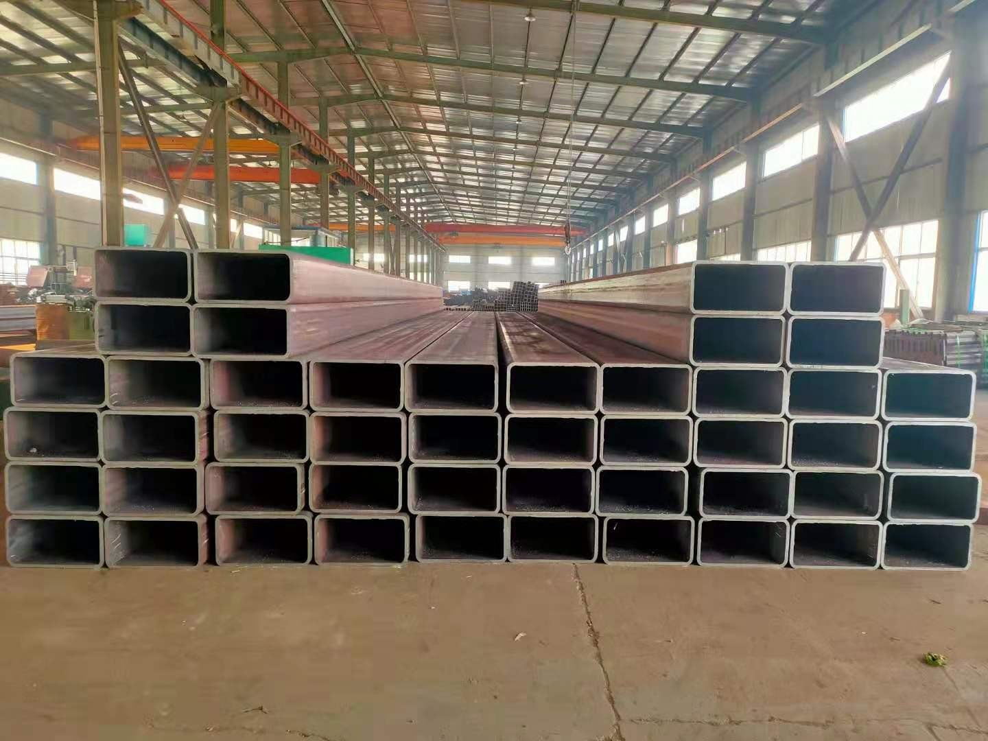 China Rectangular Tube