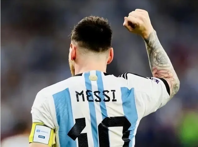 Messi'nin Dünya Kupası-1'i kazanmasından dolayı tebrikler